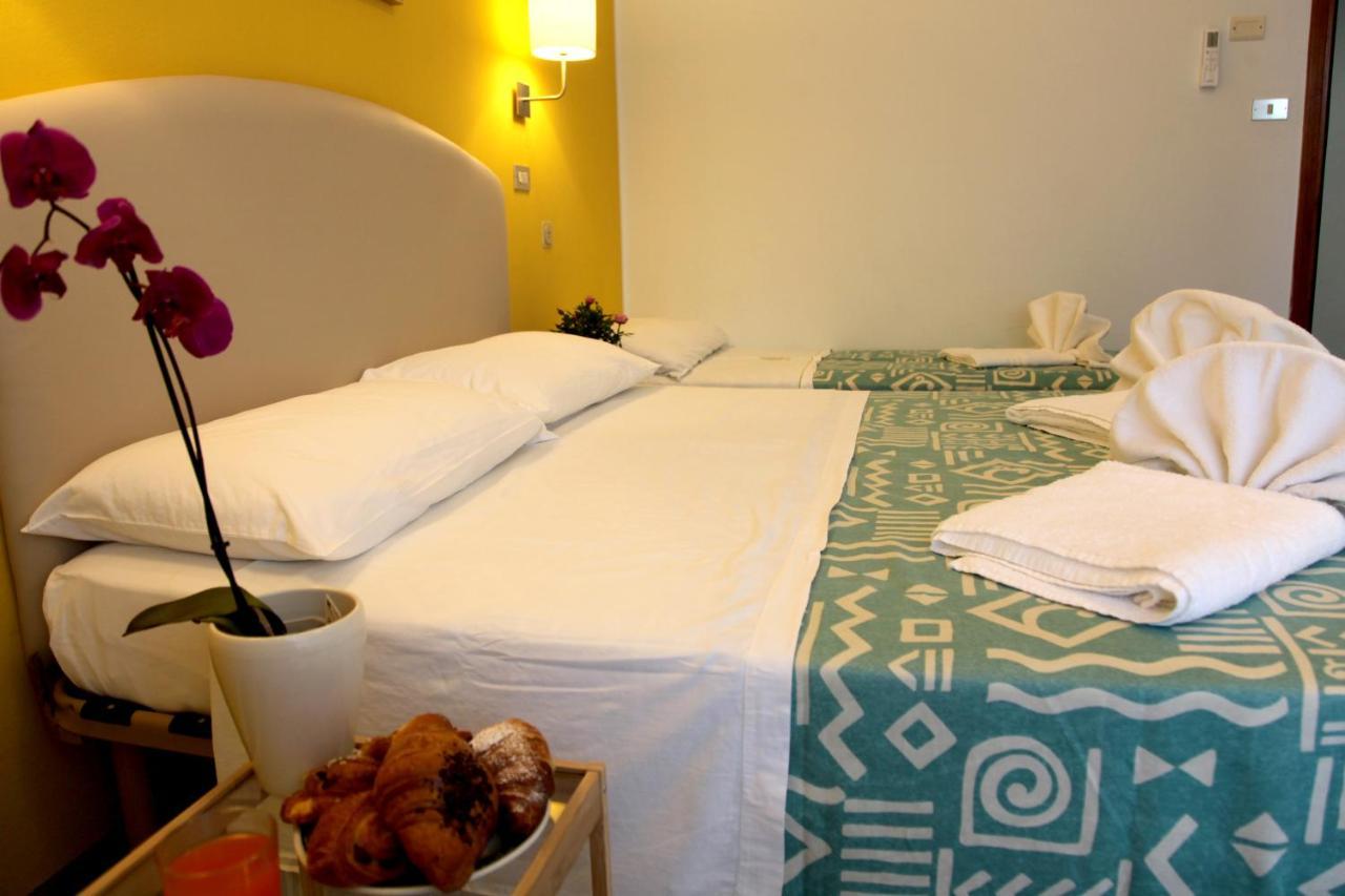 Hotel Alfa Anche In All Inclusive リミニ エクステリア 写真