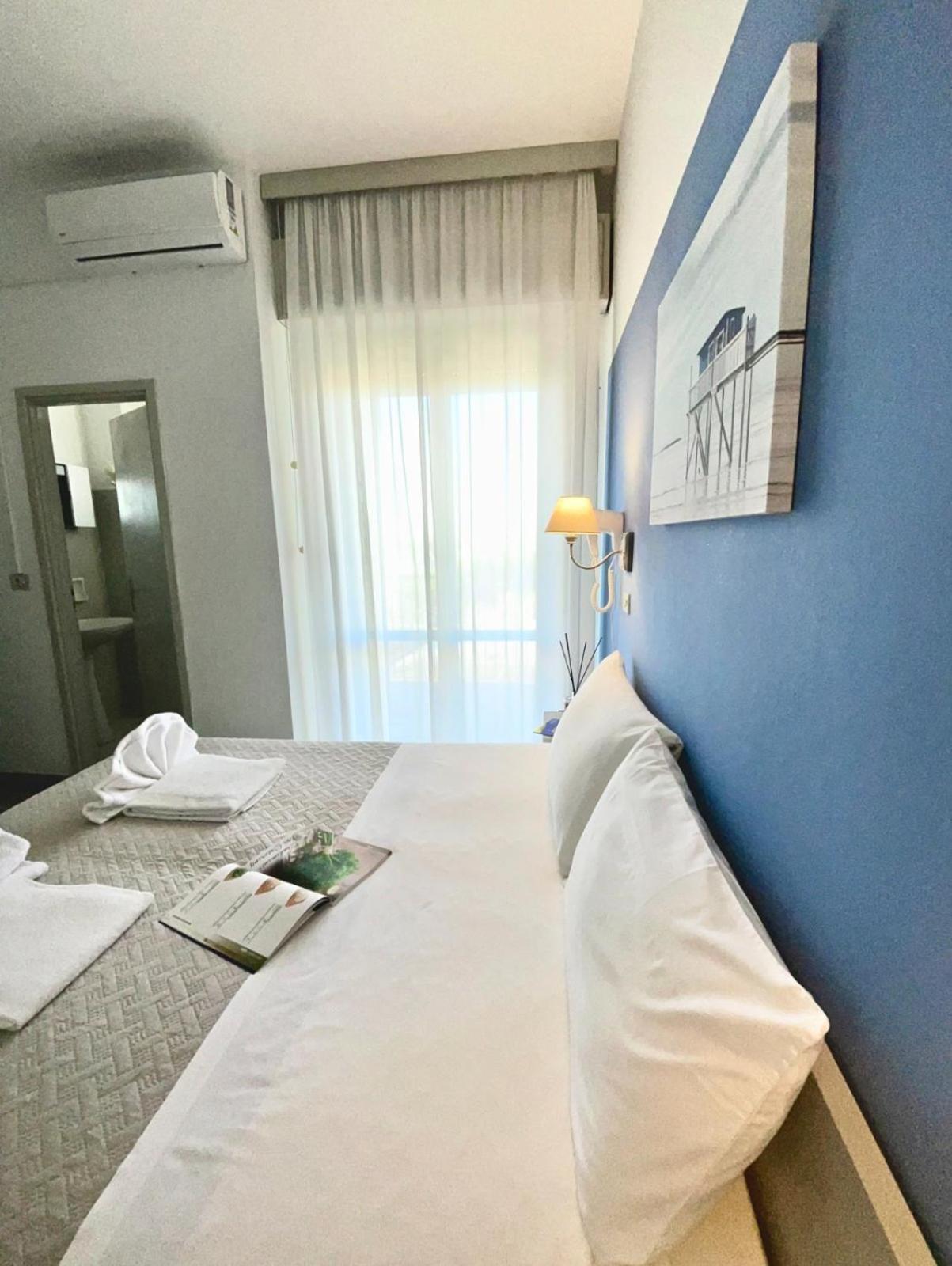 Hotel Alfa Anche In All Inclusive リミニ エクステリア 写真