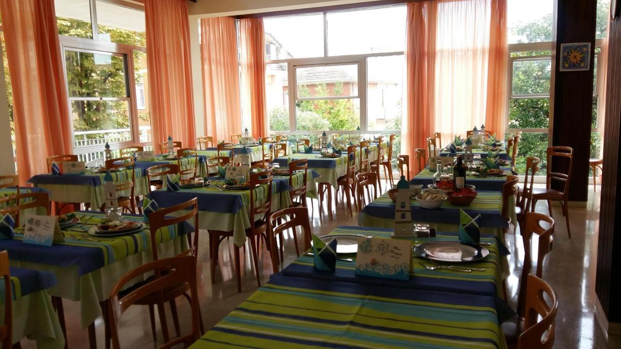 Hotel Alfa Anche In All Inclusive リミニ エクステリア 写真