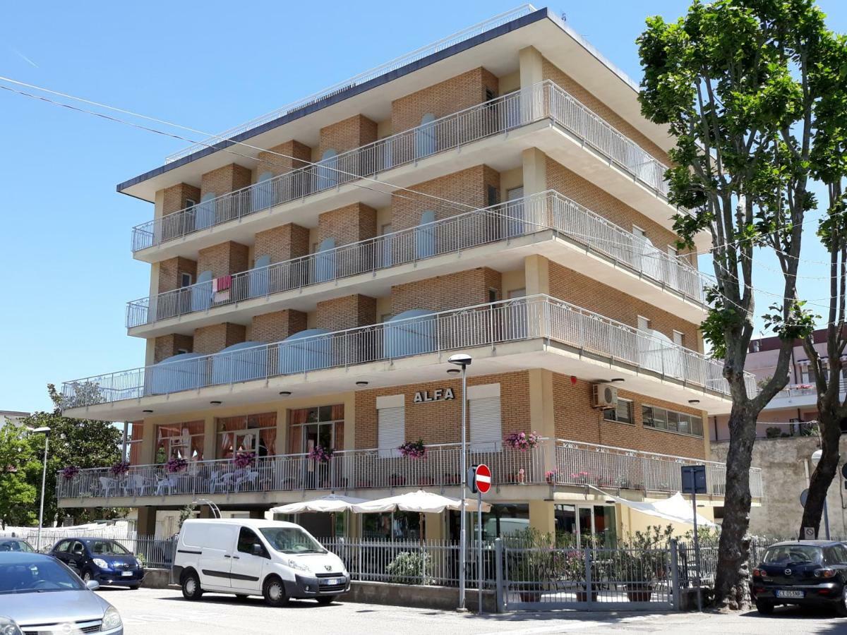 Hotel Alfa Anche In All Inclusive リミニ エクステリア 写真